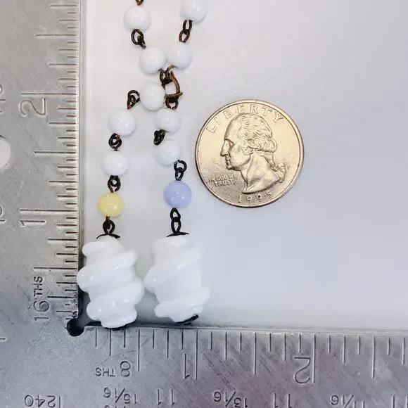 Vintage Milk Glass Lariat Necklace Long Knotted Beaded Y Drop Fun Folk Art Style - Picture 11 of 13